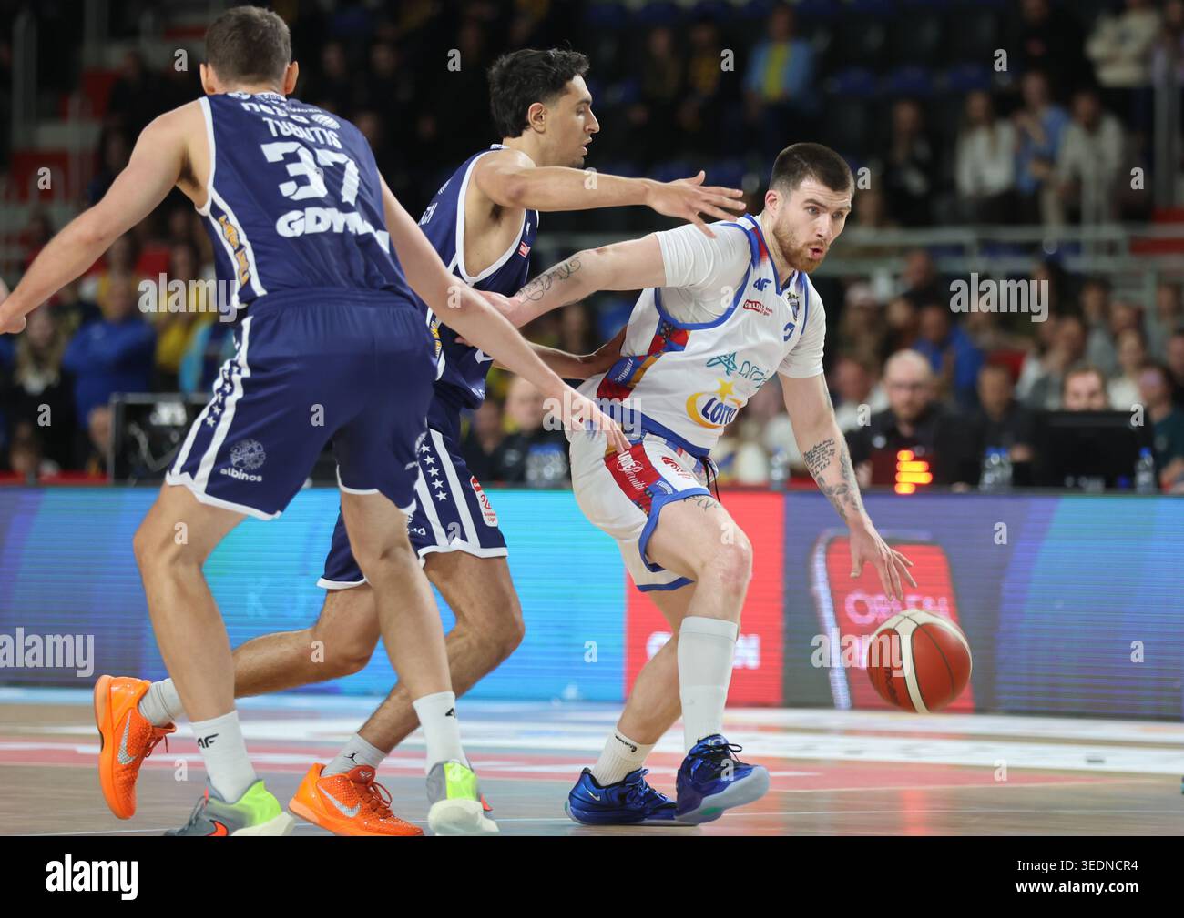 Torun 06.05.2026 Koszykowka ORLEN Basket Liga sezon 2025/2026 kolejka 30 mecz: Arriva LOTTO Twarde Pierniki Torun - AMW Arka Gdynia  --- Basketball ORLEN Basket League season 2025/2026 round 30 match: Arriva LOTTO Twarde Pierniki Torun - AMW Arka Gdynia n/z Noah Thomasson Fot. Mateusz Bialczyk /arena akcji Stock Photo