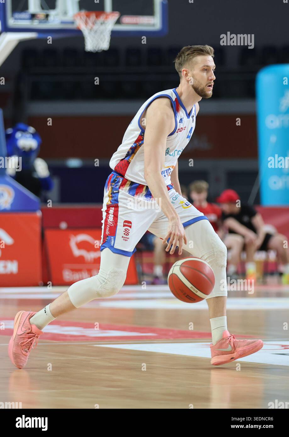 Torun 06.05.2026 Koszykowka ORLEN Basket Liga sezon 2025/2026 kolejka 30 mecz: Arriva LOTTO Twarde Pierniki Torun - AMW Arka Gdynia  --- Basketball ORLEN Basket League season 2025/2026 round 30 match: Arriva LOTTO Twarde Pierniki Torun - AMW Arka Gdynia n/z Mateusz Szlachetka Fot. Mateusz Bialczyk /arena akcji Stock Photo