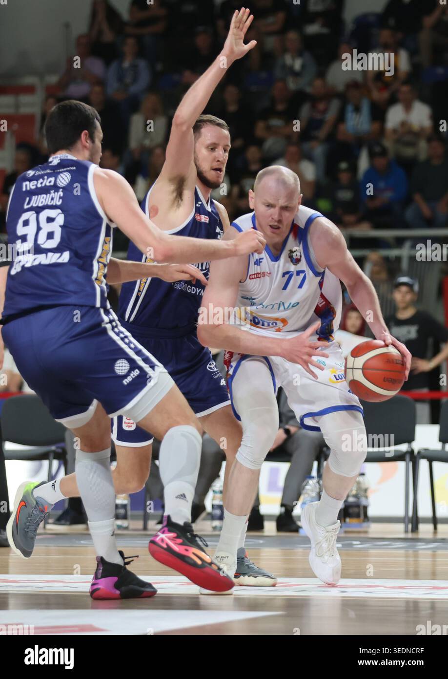Torun 06.05.2026 Koszykowka ORLEN Basket Liga sezon 2025/2026 kolejka 30 mecz: Arriva LOTTO Twarde Pierniki Torun - AMW Arka Gdynia  --- Basketball ORLEN Basket League season 2025/2026 round 30 match: Arriva LOTTO Twarde Pierniki Torun - AMW Arka Gdynia n/z Damian Kulig Fot. Mateusz Bialczyk /arena akcji Stock Photo