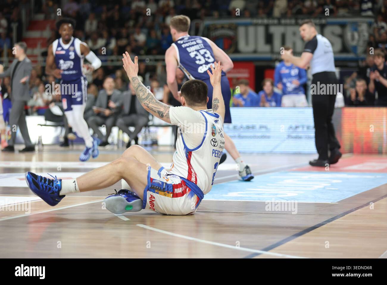 Torun 06.05.2026 Koszykowka ORLEN Basket Liga sezon 2025/2026 kolejka 30 mecz: Arriva LOTTO Twarde Pierniki Torun - AMW Arka Gdynia  --- Basketball ORLEN Basket League season 2025/2026 round 30 match: Arriva LOTTO Twarde Pierniki Torun - AMW Arka Gdynia n/z Tayler Persons Fot. Mateusz Bialczyk /arena akcji Stock Photo