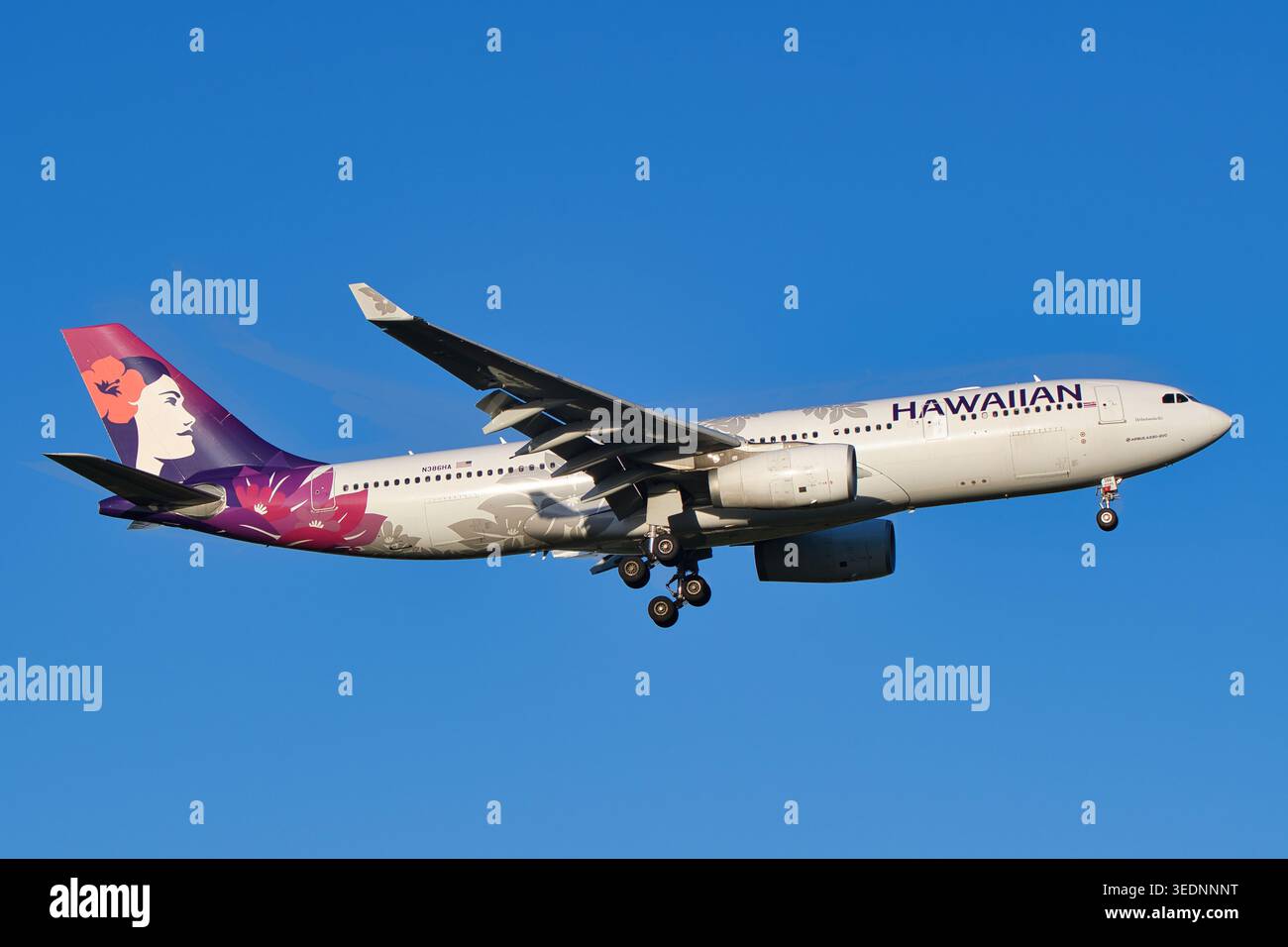 Hawaiian airlines airbus a330 200 hi-res stock photography and