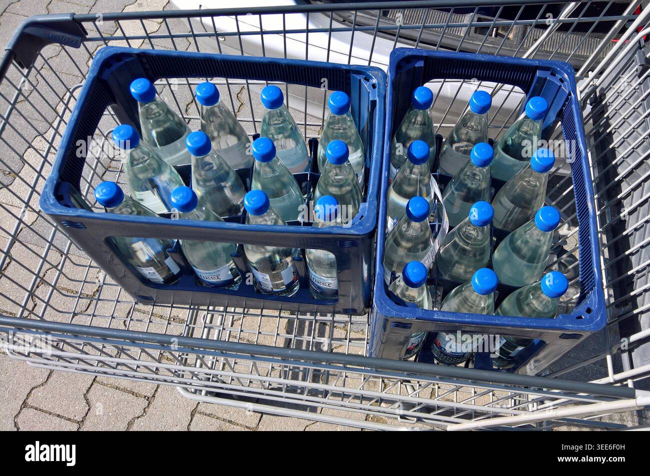 Wasserkasten hi-res stock photography and images