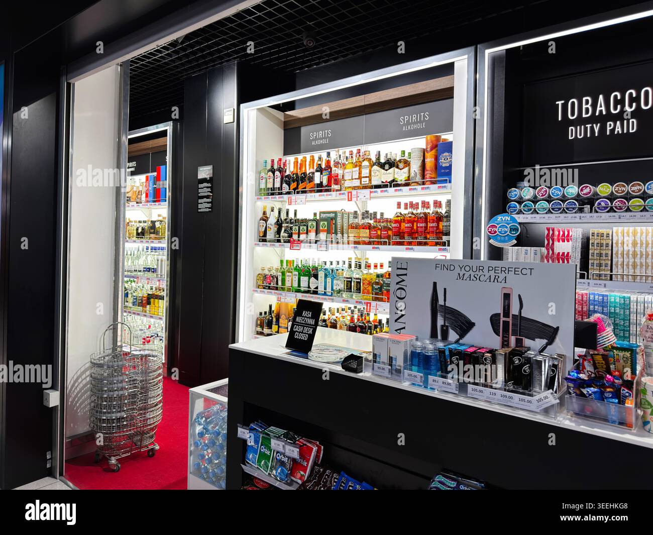 cyprus tobacco allowance Duty free tobacco hi-res stock photography and images - Page 2