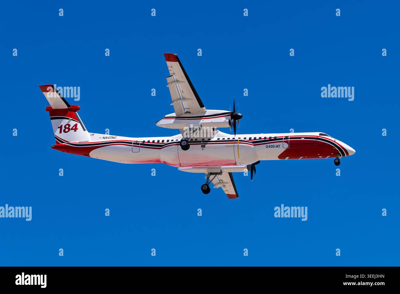 Dash 8 us hi-res stock photography and images - Alamy
