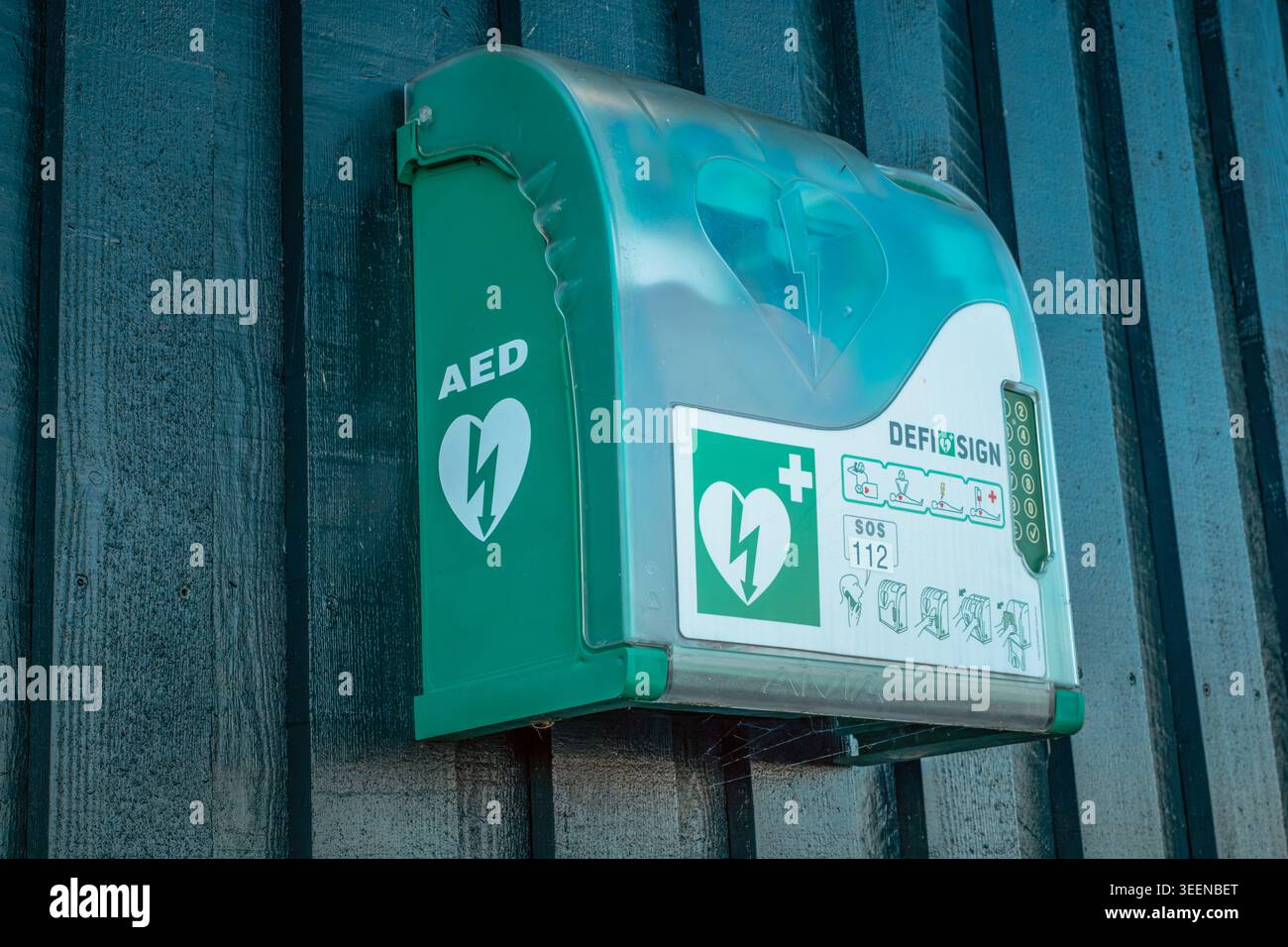 Automated External Defibrillator (AED) for Emergencies, Emergency ...