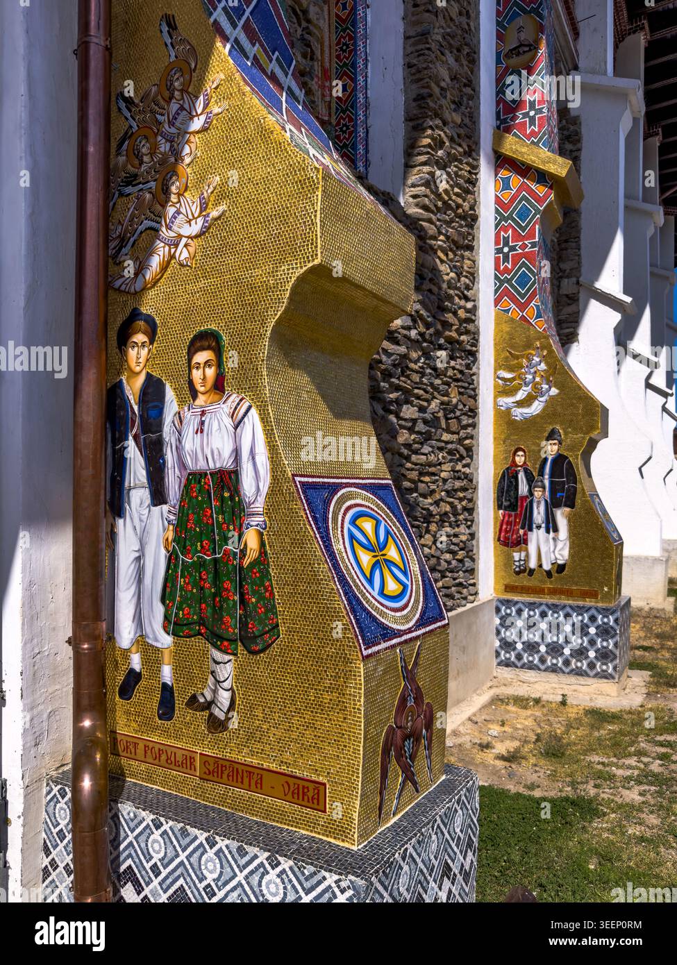 Romanian folk art hi-res stock photography and images - Alamy