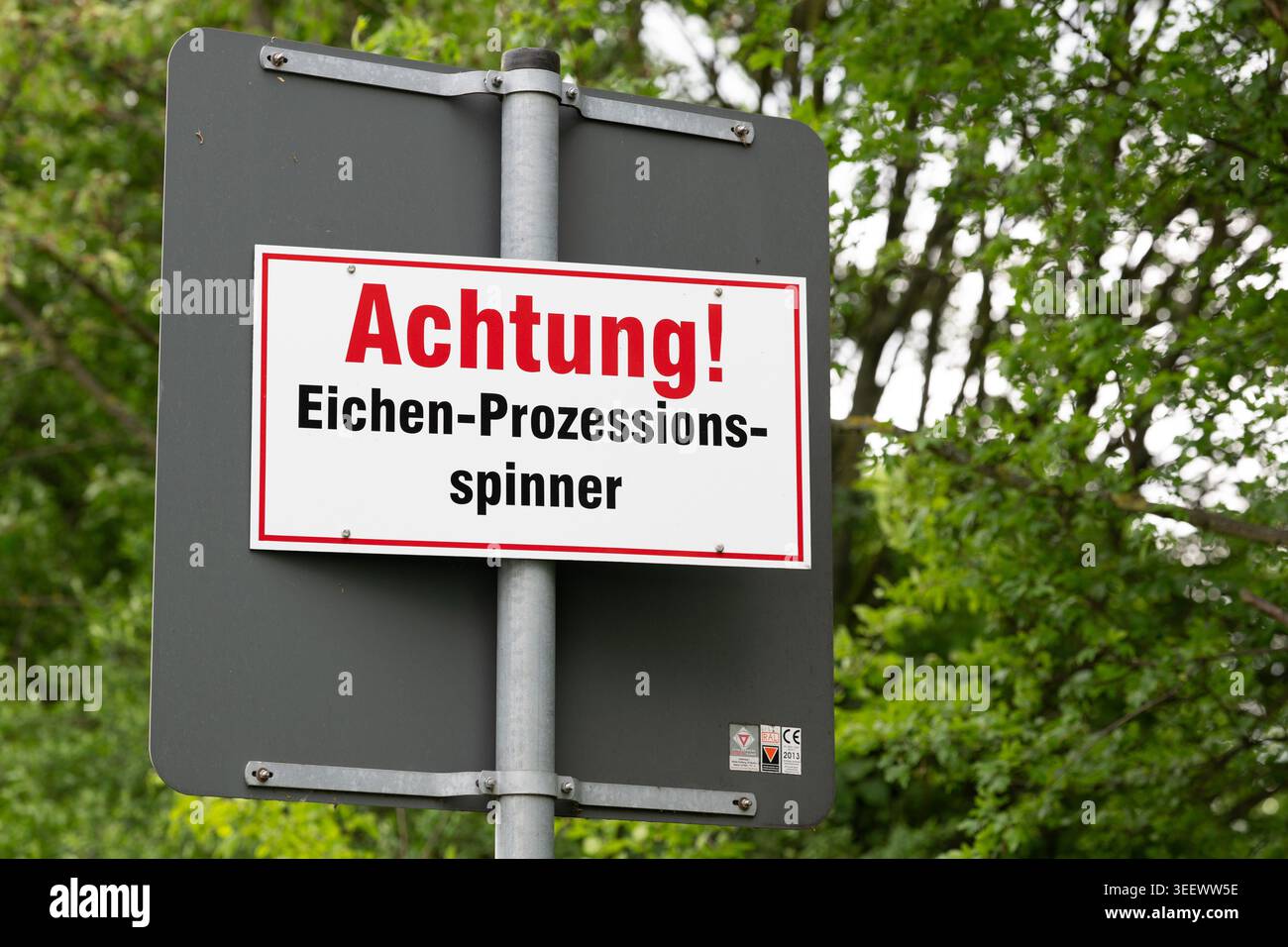 12 May 2026, Saxony, Görlitz: A warning sign at a rest area indicates ...