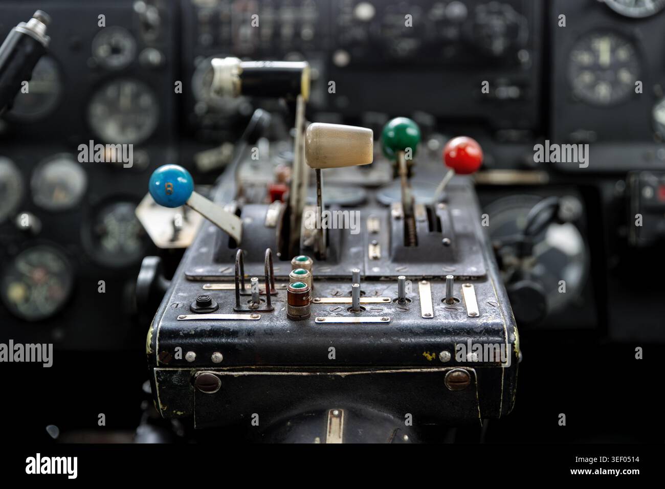 Military aircraft levers hi-res stock photography and images - Alamy