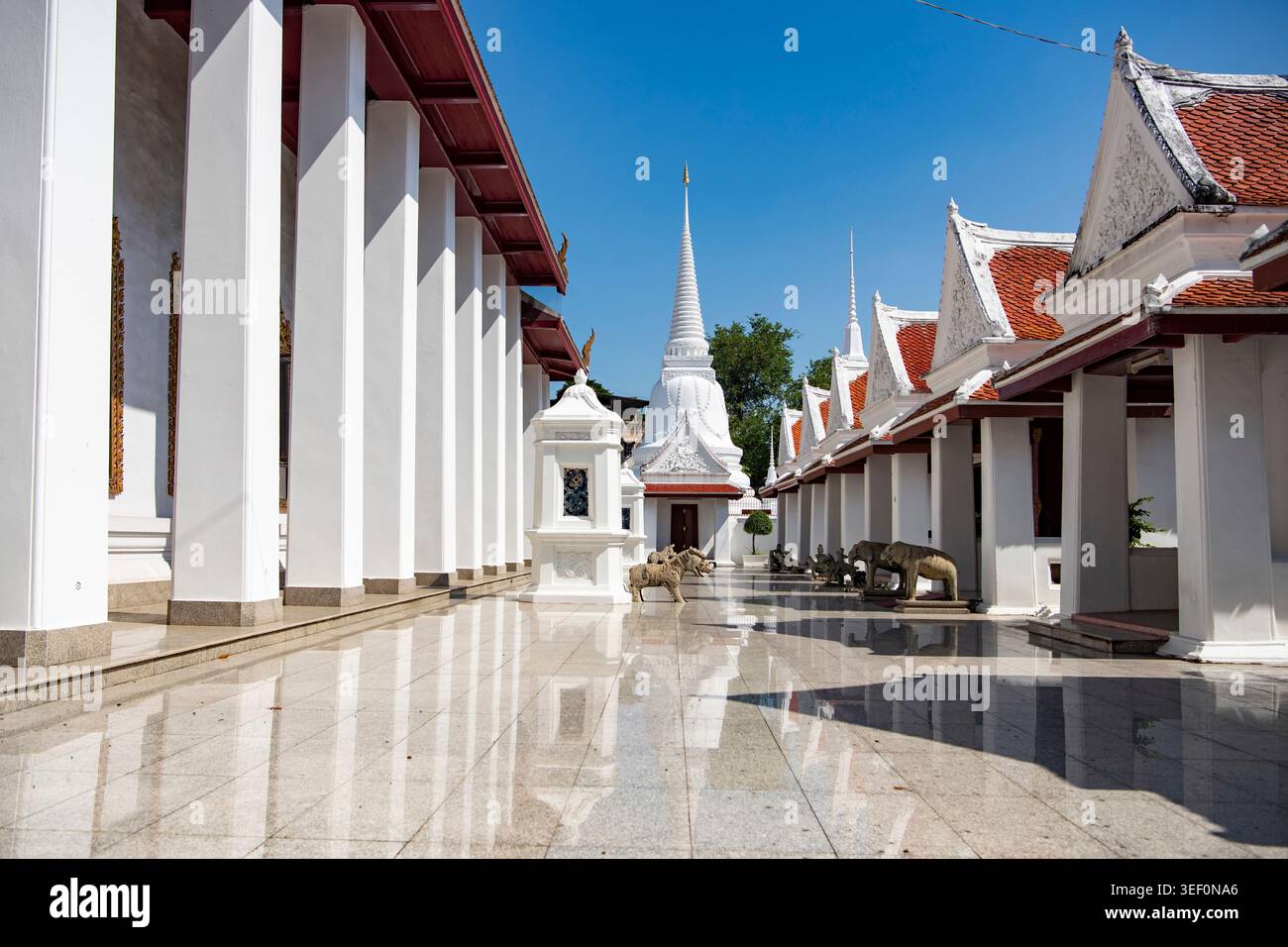 Wat Ratchasittaram Wat Ratchasittharam Ratchaworawihan or Wat Plub in Thonburi at the City ...