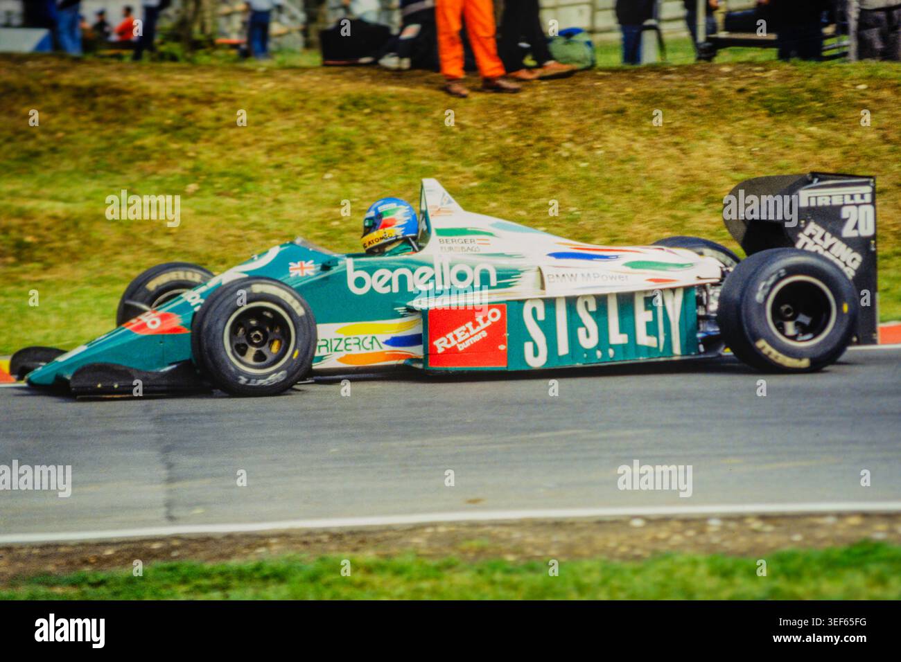 1986 benetton bmw b186 hi-res stock photography and images - Alamy
