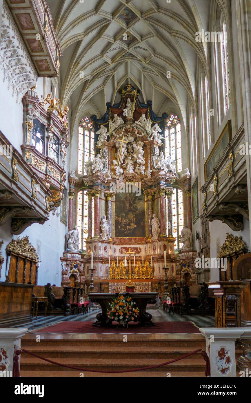 Gothic high altar hi-res stock photography and images - Alamy