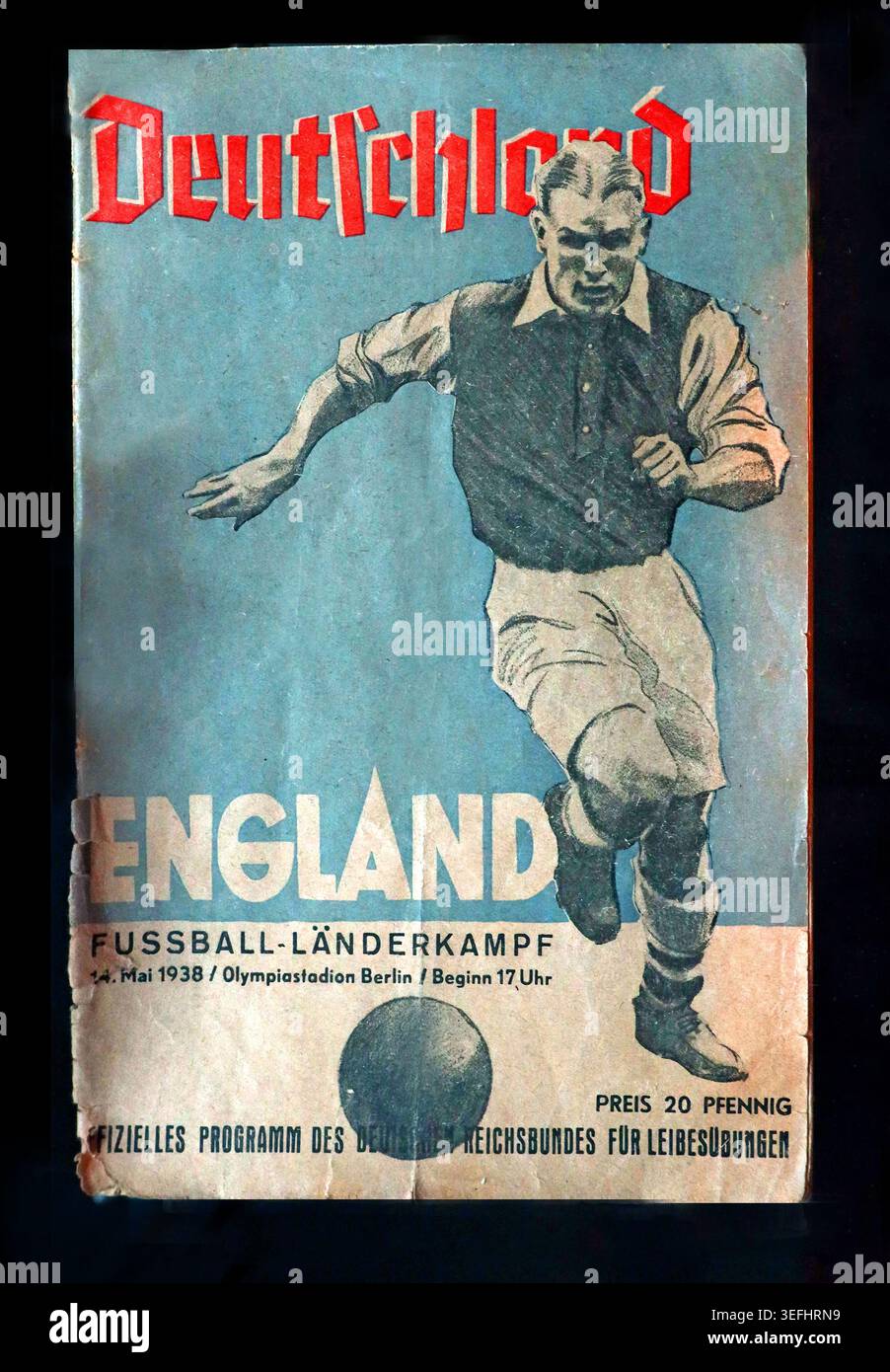 Vintage Deutschland v England match programme from 14 May 1938 at Berlin’s Olympiastadion, where England won 6-3. Stock Photo