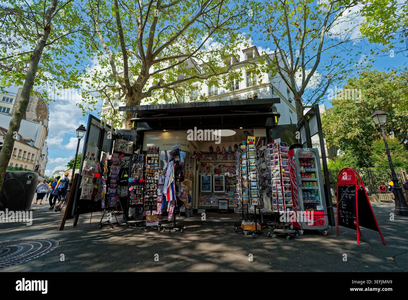 Tourist kiosk paris hi-res stock photography and images - Alamy