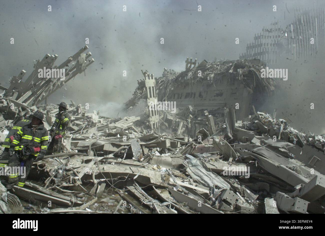 Destroyed in 9 11 hi-res stock photography and images - Alamy