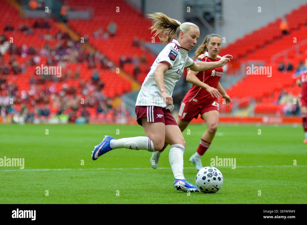 Beth clare hi-res stock photography and images - Alamy