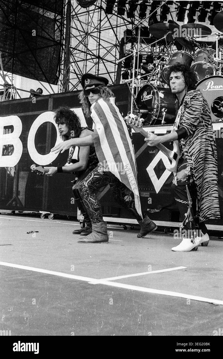 Monsters of rock festival Black and White Stock Photos & Images - Alamy