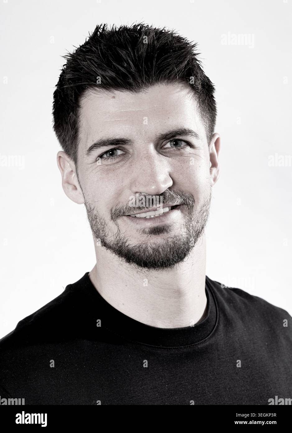 Goalkeeper Nikola Vasilj (FC St. Pauli Hamburg) Hamburg, May 6, 2026 ...