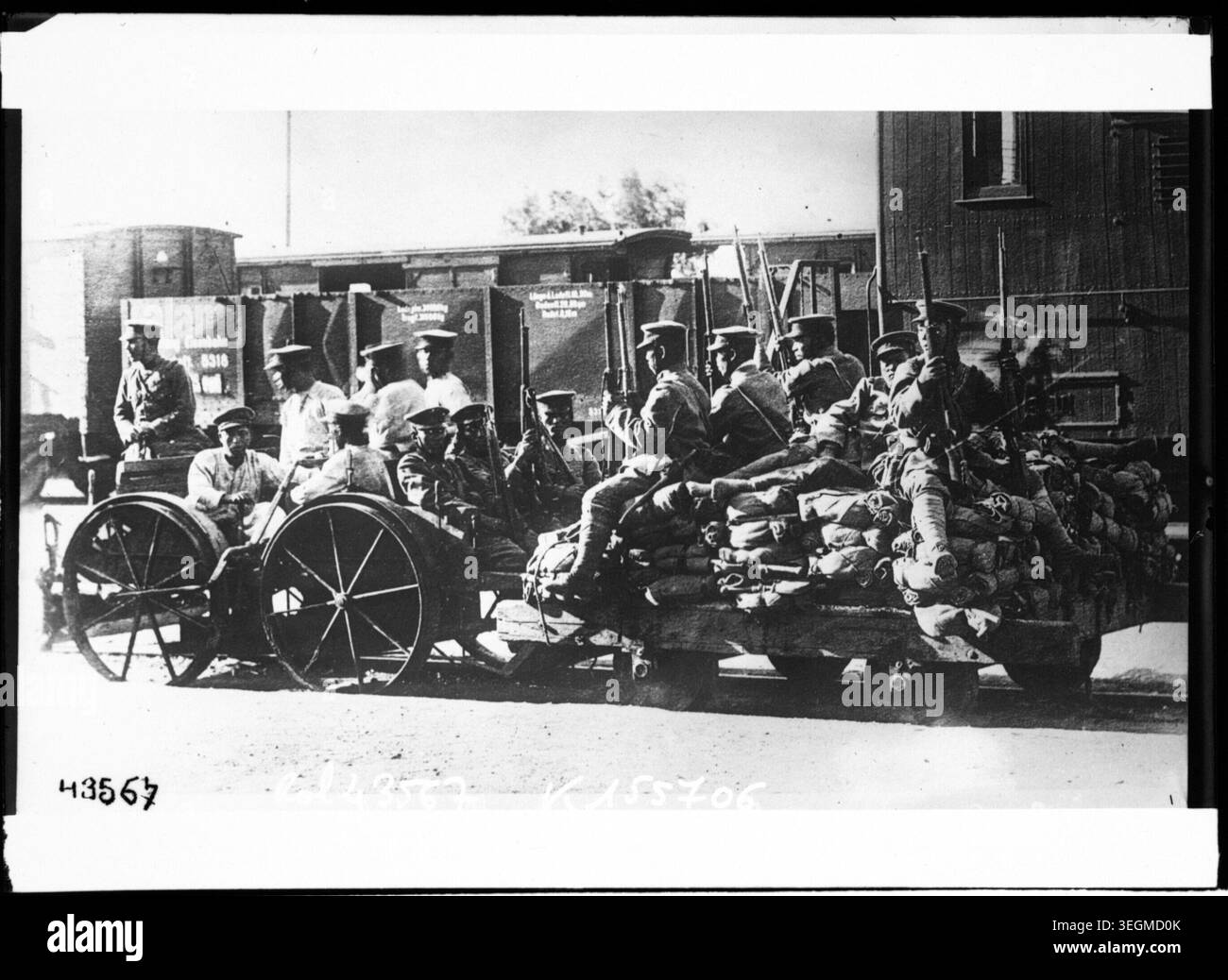 Tsinanfu Japanese soldiers travel to Tsinanfu on the Shantung railway in 1914 ...