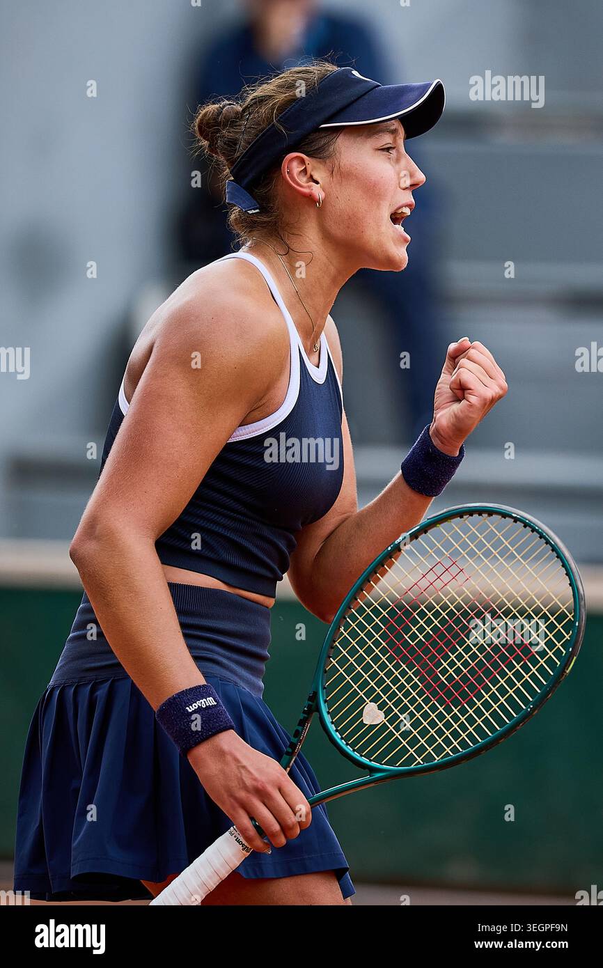 Paris, Ile-De-France, France. 20th May, 2026. Matilde Jorge of Portugal reacts with clenched fist during her Match against Mary Stoiana of United States during the French Open at Roland Garros - Tennis Grand Slam, 20.5.2026 in Paris (Roland Garros), France - Photo: Mathias Schulz (Credit Image: © Mathias Schulz/ZUMA Press Wire) EDITORIAL USAGE ONLY! Not for Commercial USAGE! Stock Photo