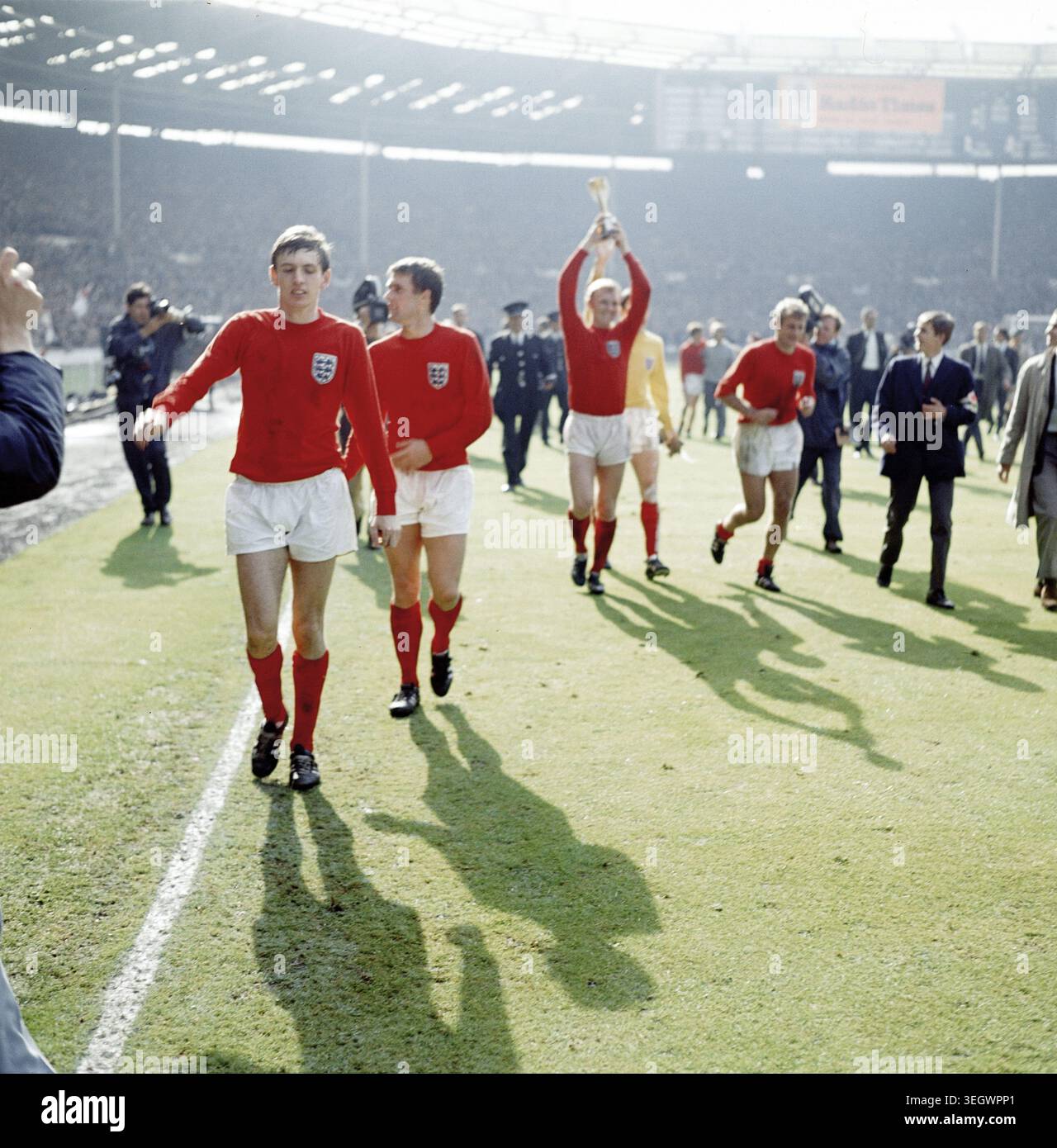 Wembley stadium 1960s hi-res stock photography and images - Alamy
