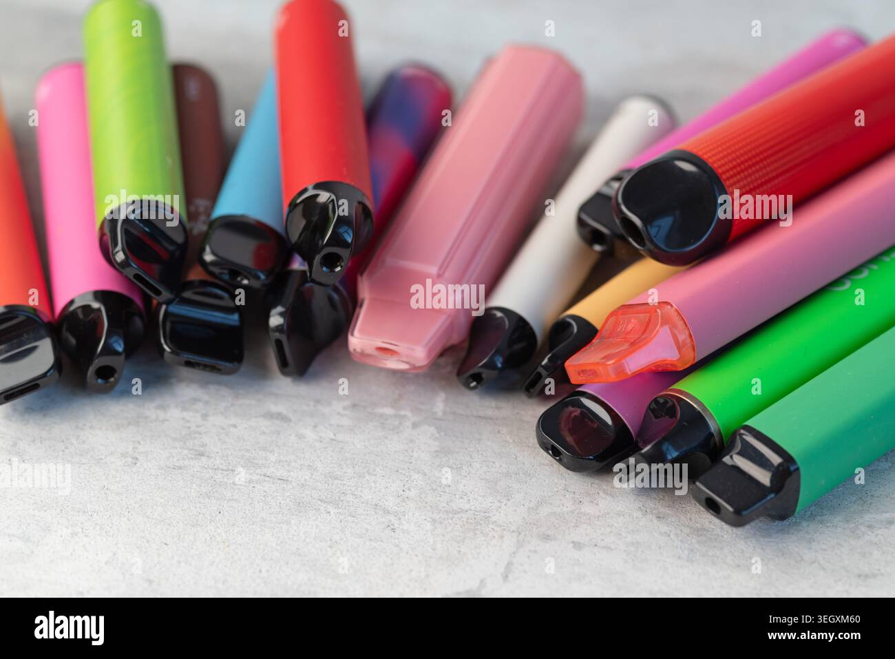 Vape disposable hi-res stock photography and images