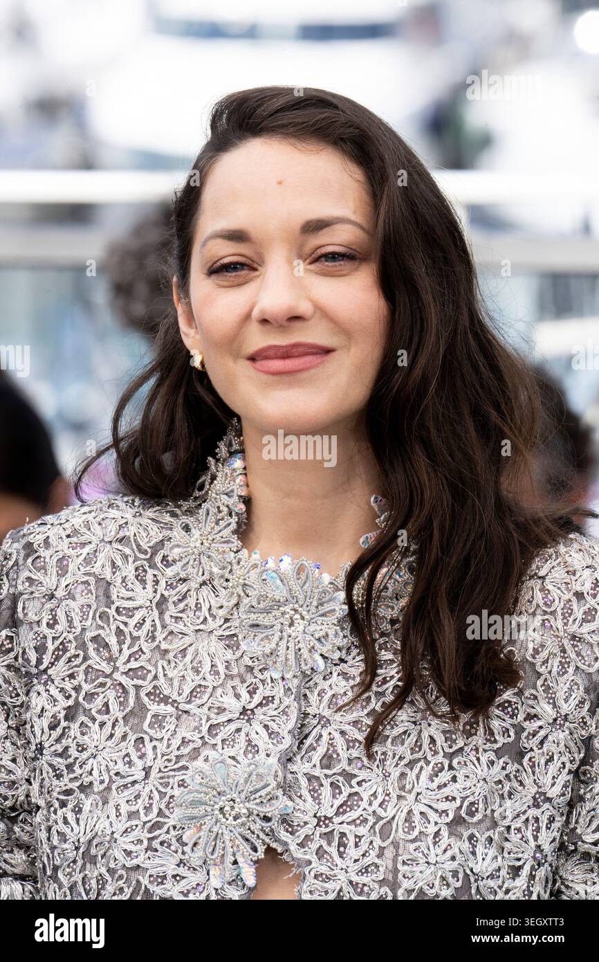 Marion COTILLARD main image 0
