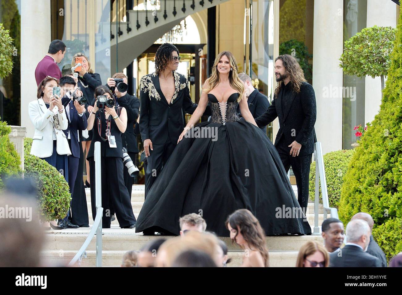 Henry Samuel , Heidi Klum und Tom Kaulitz bei der 32. amfAR Gala ...