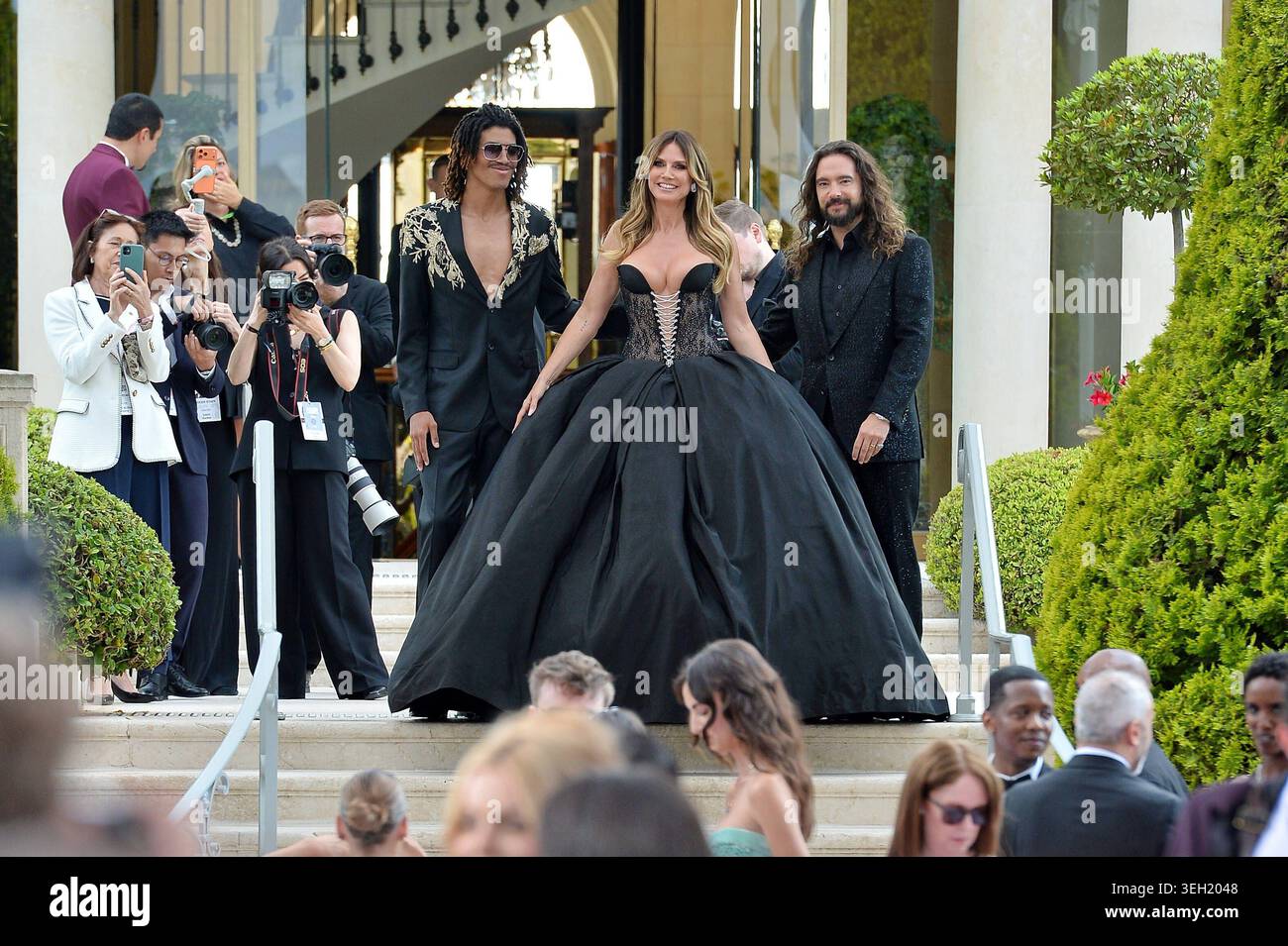 Henry Samuel , Heidi Klum und Tom Kaulitz bei der 32. amfAR Gala ...