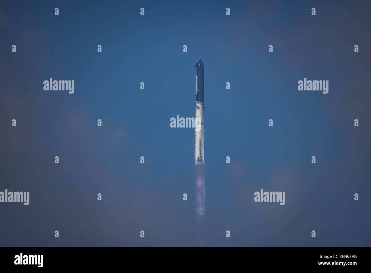 Liftoff Starship at 5:30 PM CT from Starbase Texas for the 12th Test ...