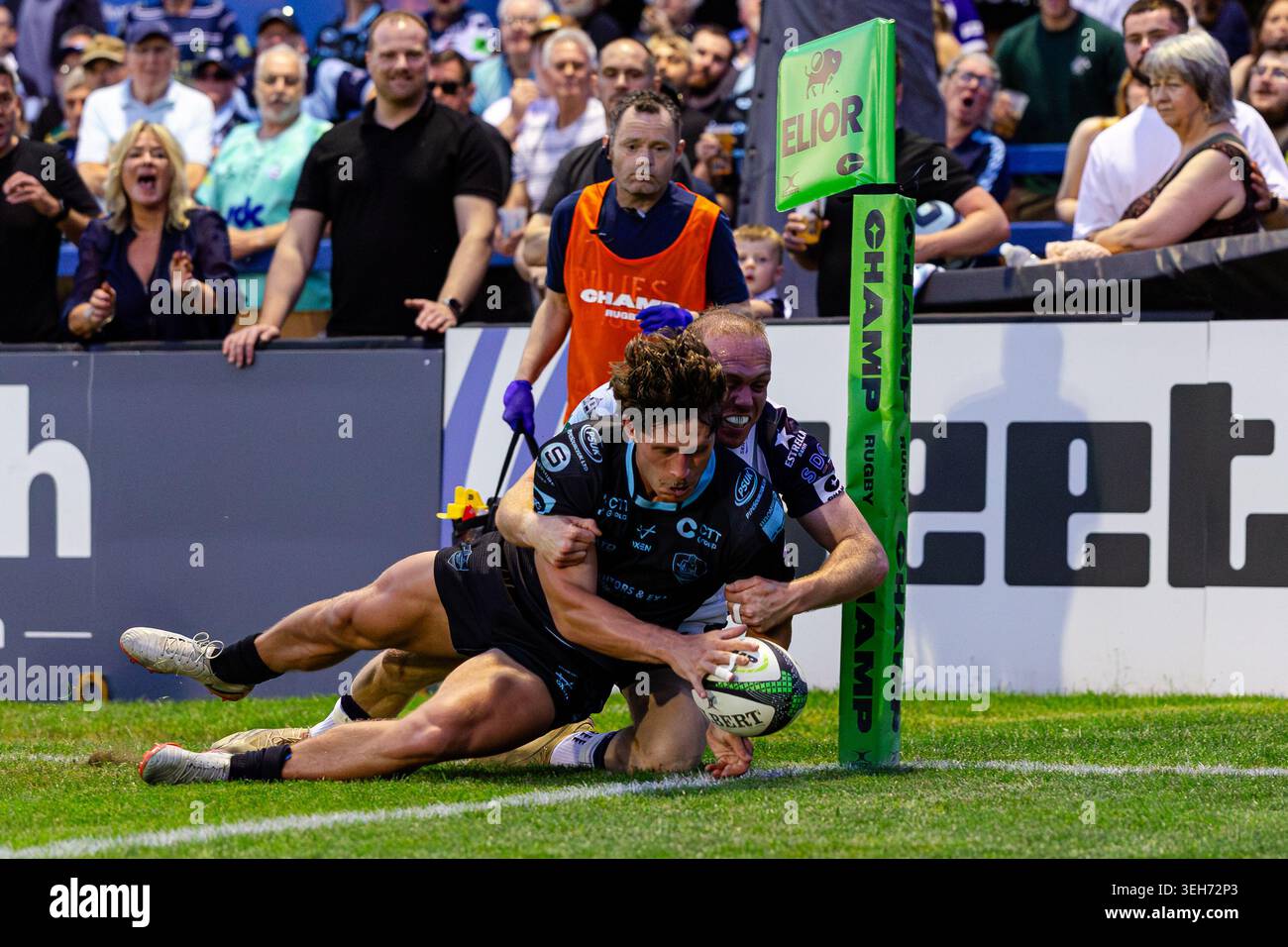 George Reeves Rugby Bedford, England, 22 May 2026 Jack Reeves of Coventry Rugby scores a ...