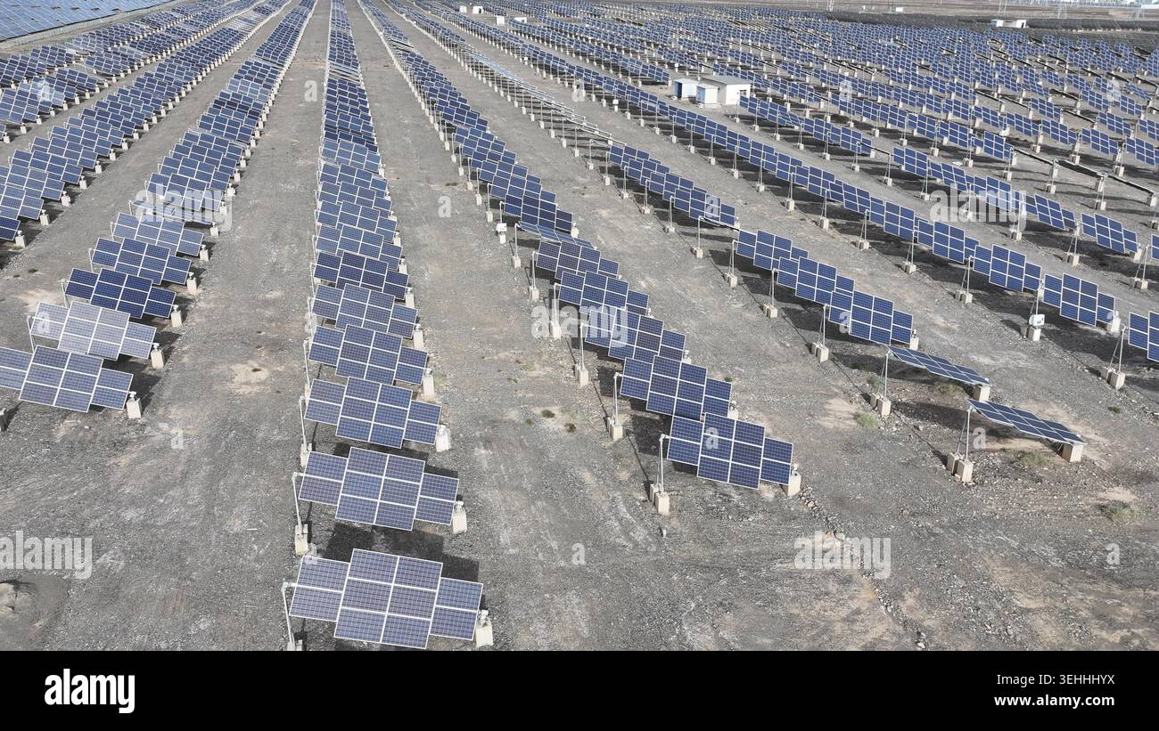Aerial view shows the 1-million-kilowatt 'solar thermal + photovoltaic ...