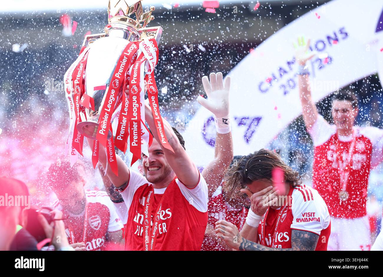 London England 24th May 2026 Declan Rice Of Arsenal Lifts The Trophy london-england-24th-may-2026-declan-rice-of-arsenal-lifts-the-trophy