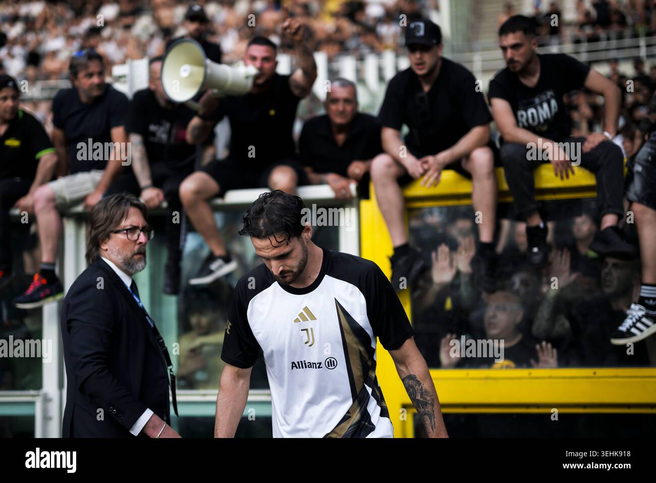 Federico Gatti of Juventus FC talks to Juventus fans as they ask the ...