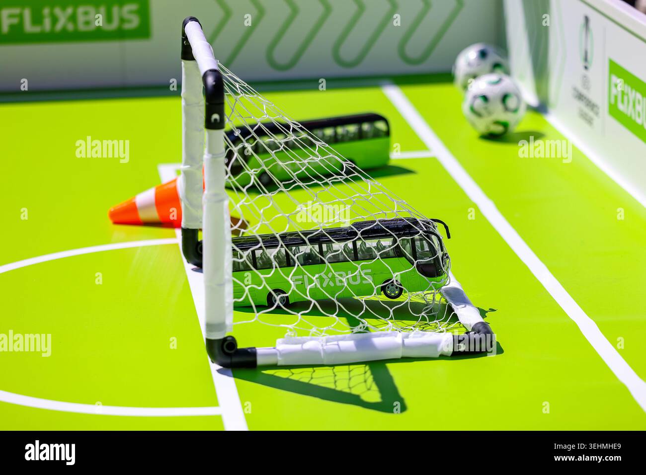 Flixbus Mini Fussball, Flixbus im Tor, GER, Fanfest Conference League ...