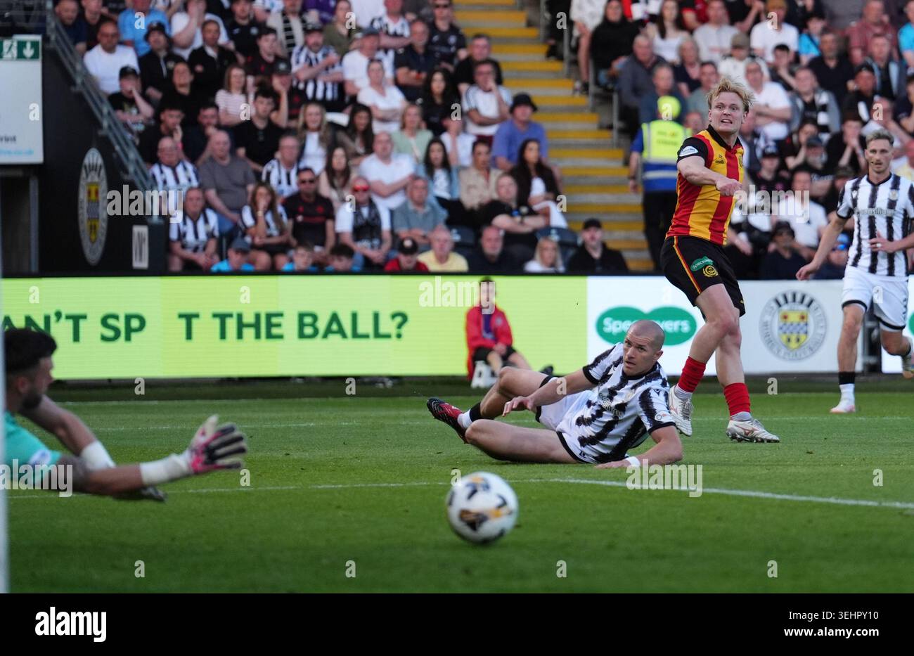 Partick Thistle's Alex Samuel has a shot on goal during the William ...