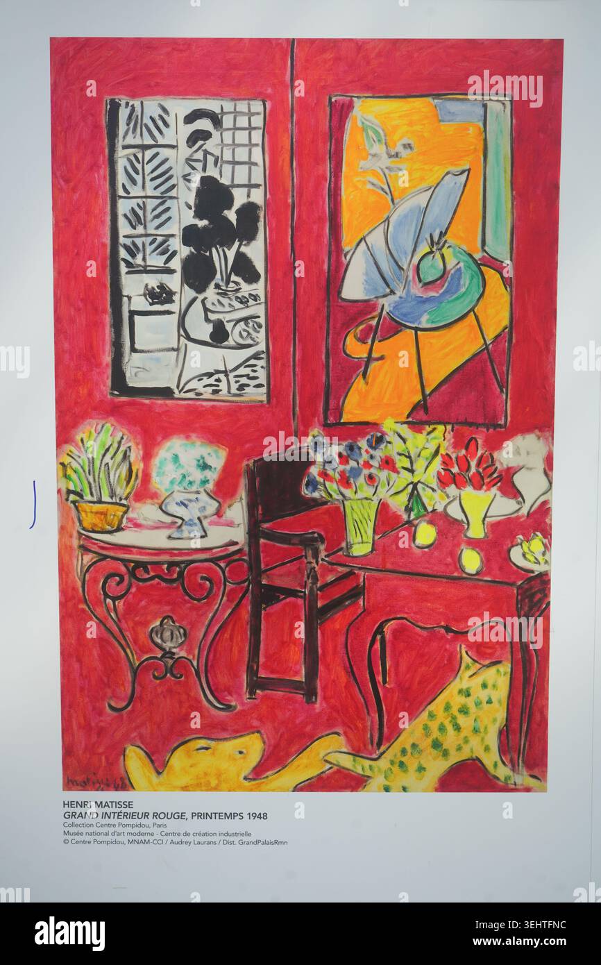 Grand interieur rouge hi-res stock photography and images - Alamy