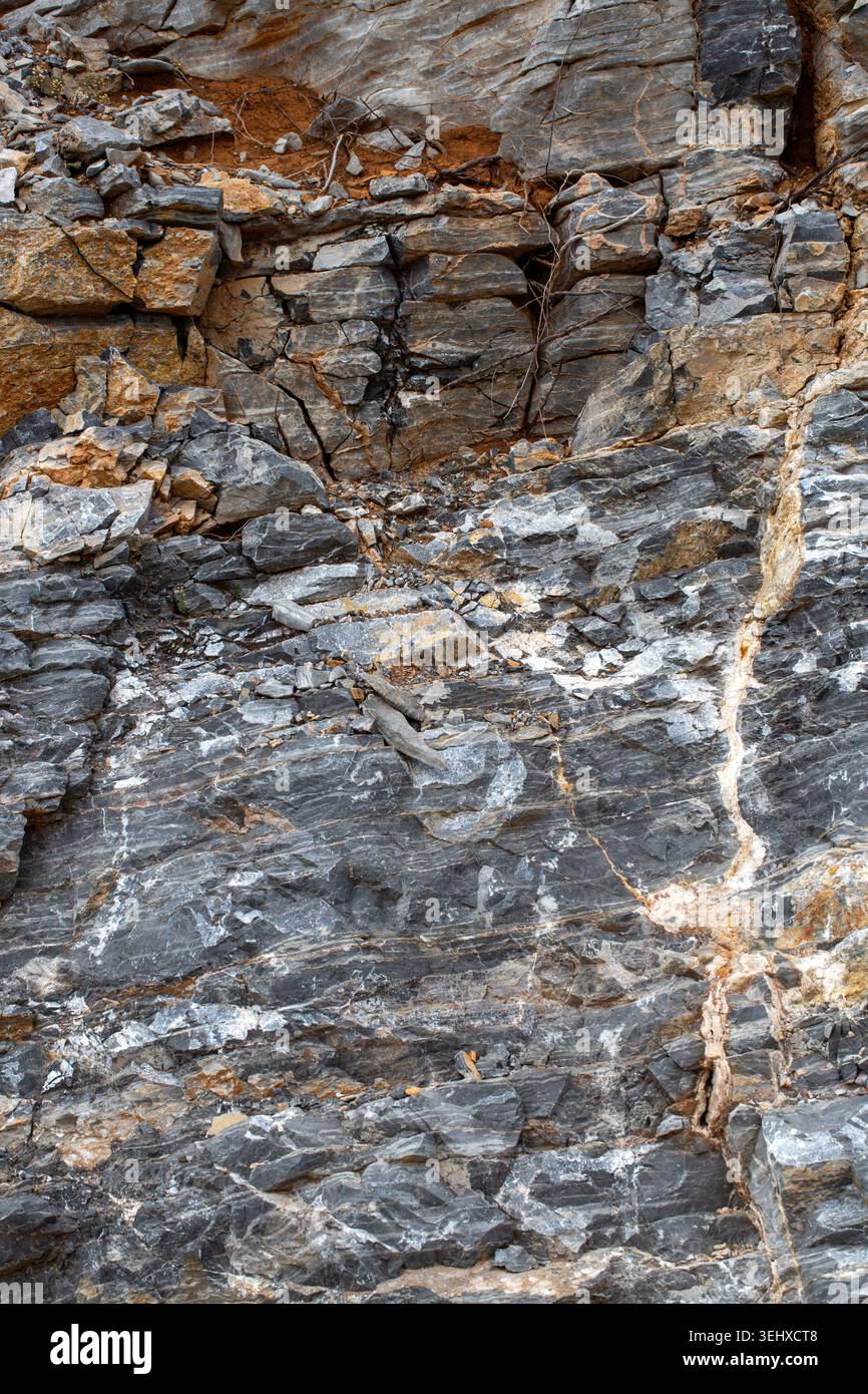 Spherical Ovoid Rocks Fractured Fractured rock hi-res stock photography and images - Alamy