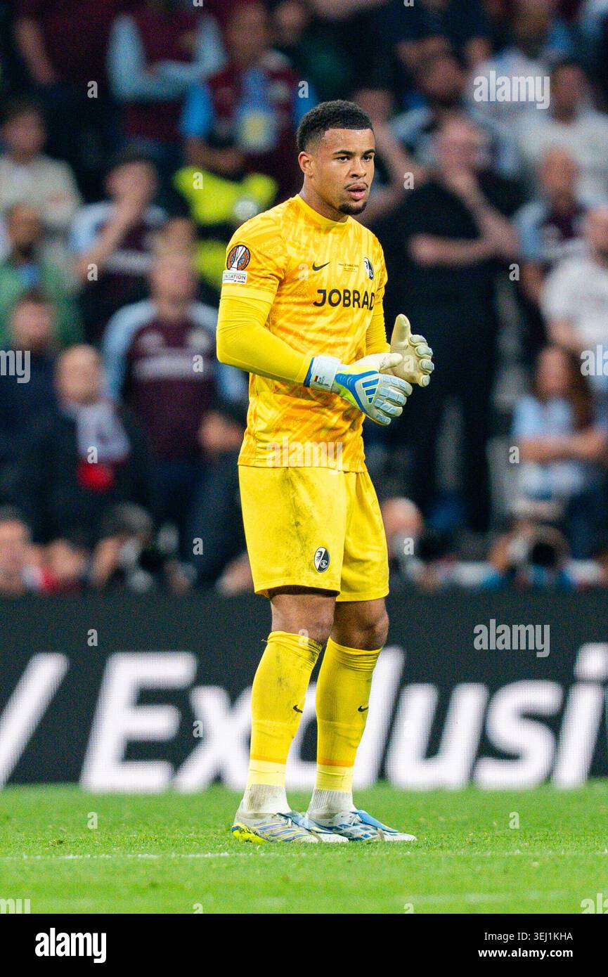 Noah Atubolu: From Premier League Dreams to Eintracht Frankfurt's New Key Player Noah Atubolu: From Premier League Dreams to Eintracht Frankfurt's New Key Player