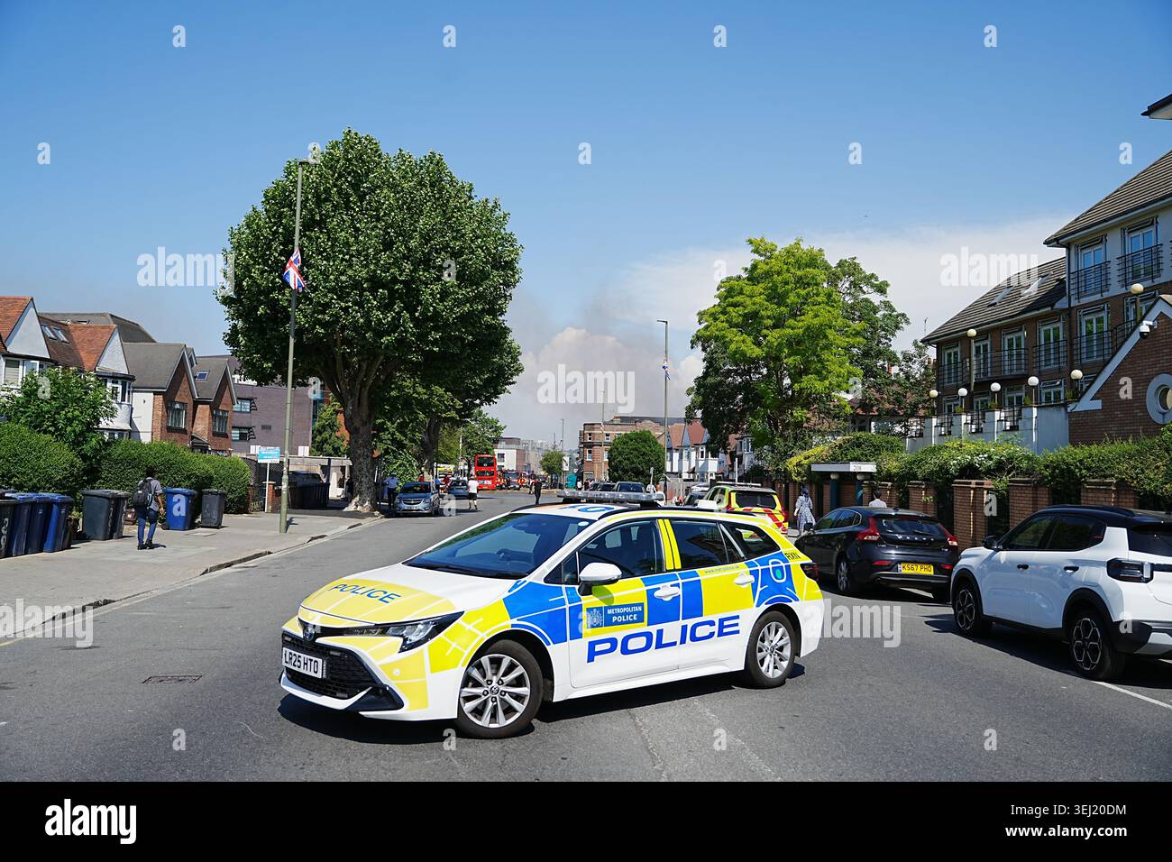 London, Britain. 27th May, 2026. Police cordon off the scene after a ...