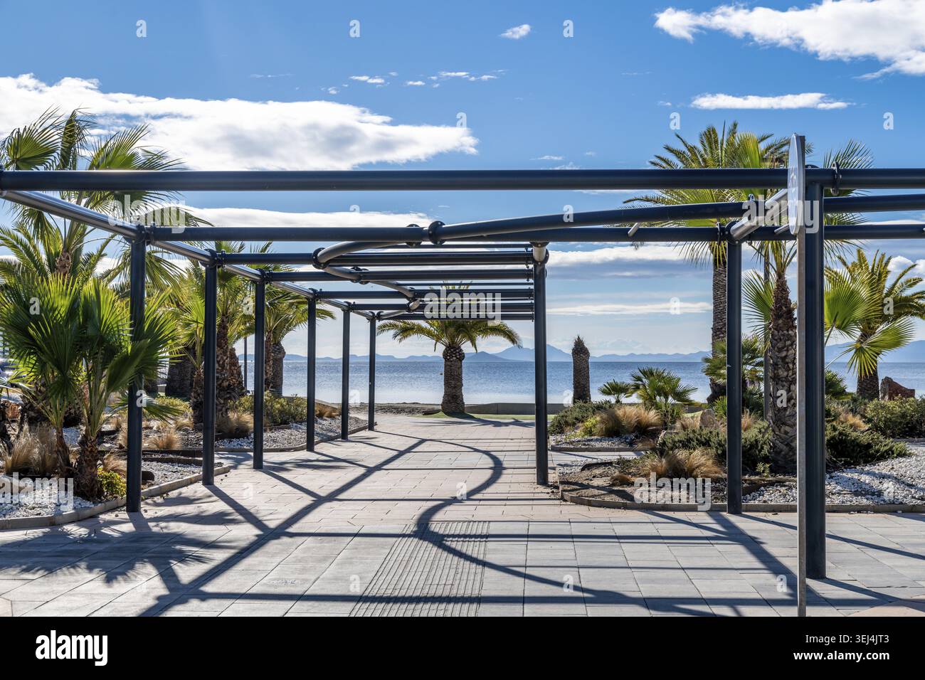 Contemporary metal pergola hi-res stock photography and images - Alamy
