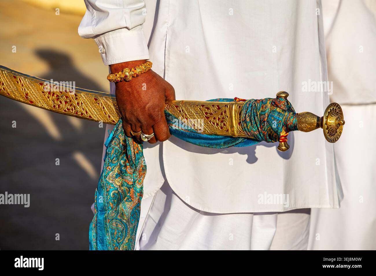 Indian talwar sword hi-res stock photography and images - Alamy