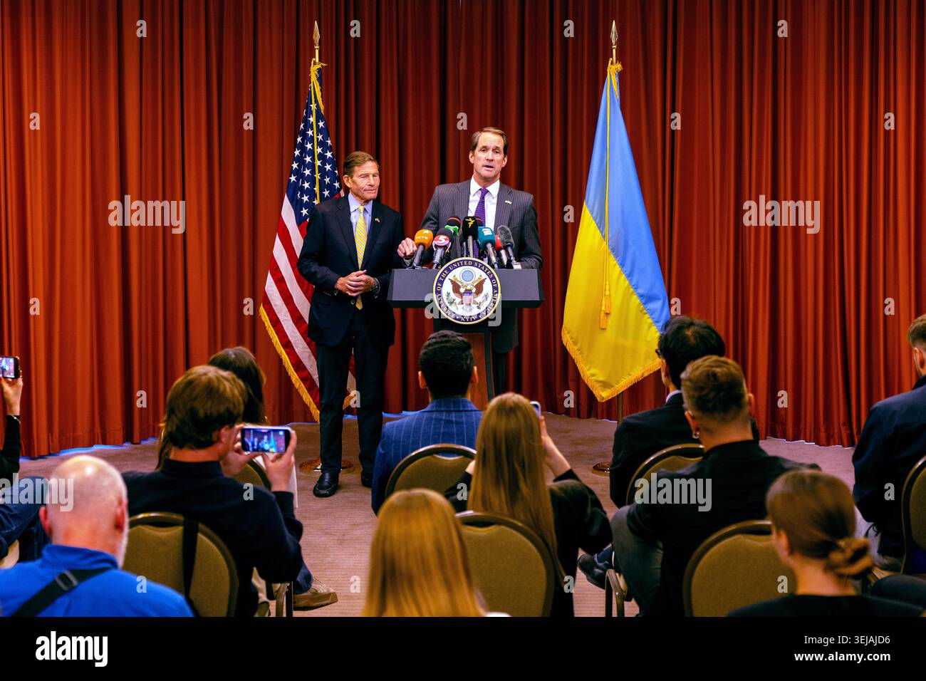 US Prepares Severe Sanctions on Russian Oil and Gas Buyers