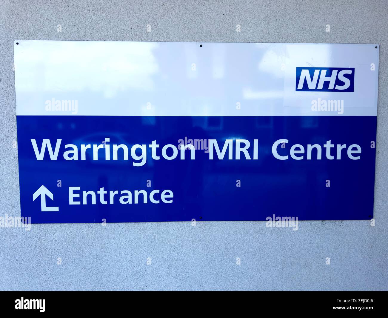 NHS Warrington MRI Centre entrance sign at Warrington Hospital, Cheshire, England, UK. Stock Photo