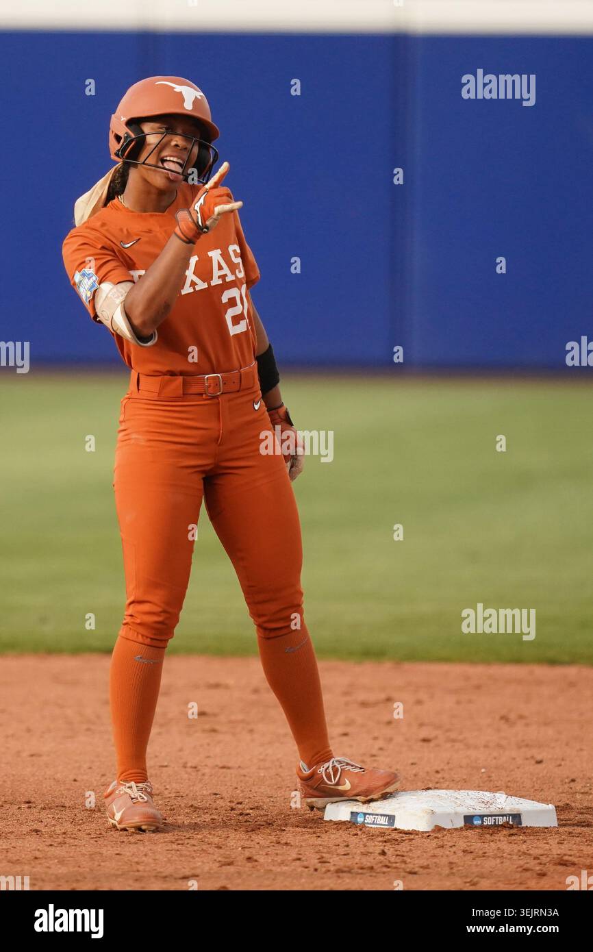 Texas outfielder Kayden Henry (21) reacts after getting a hit during an ...