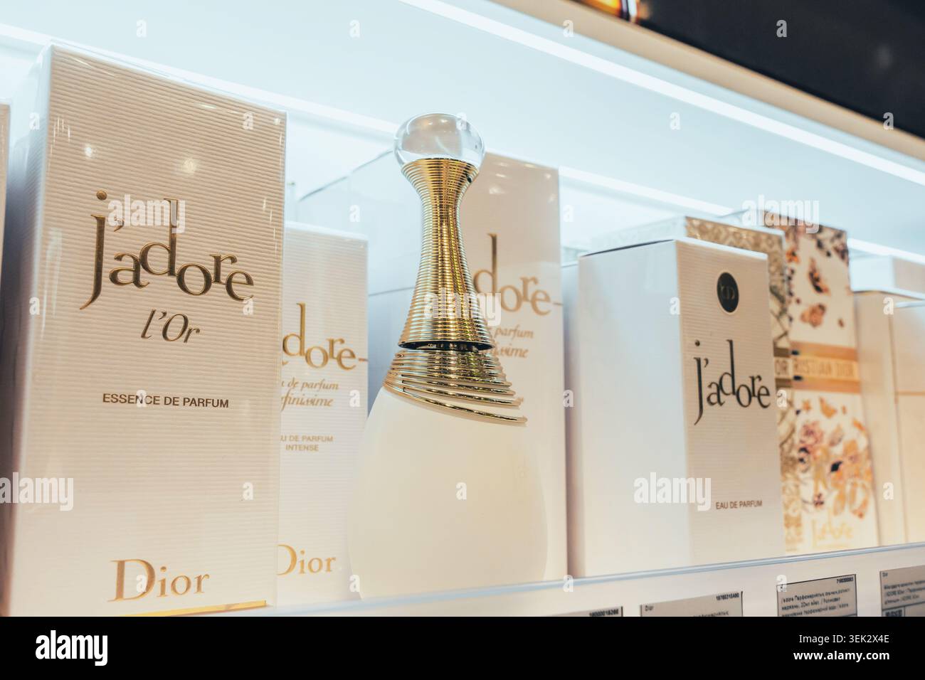 Christian dior jadore hi-res stock photography and images - Alamy