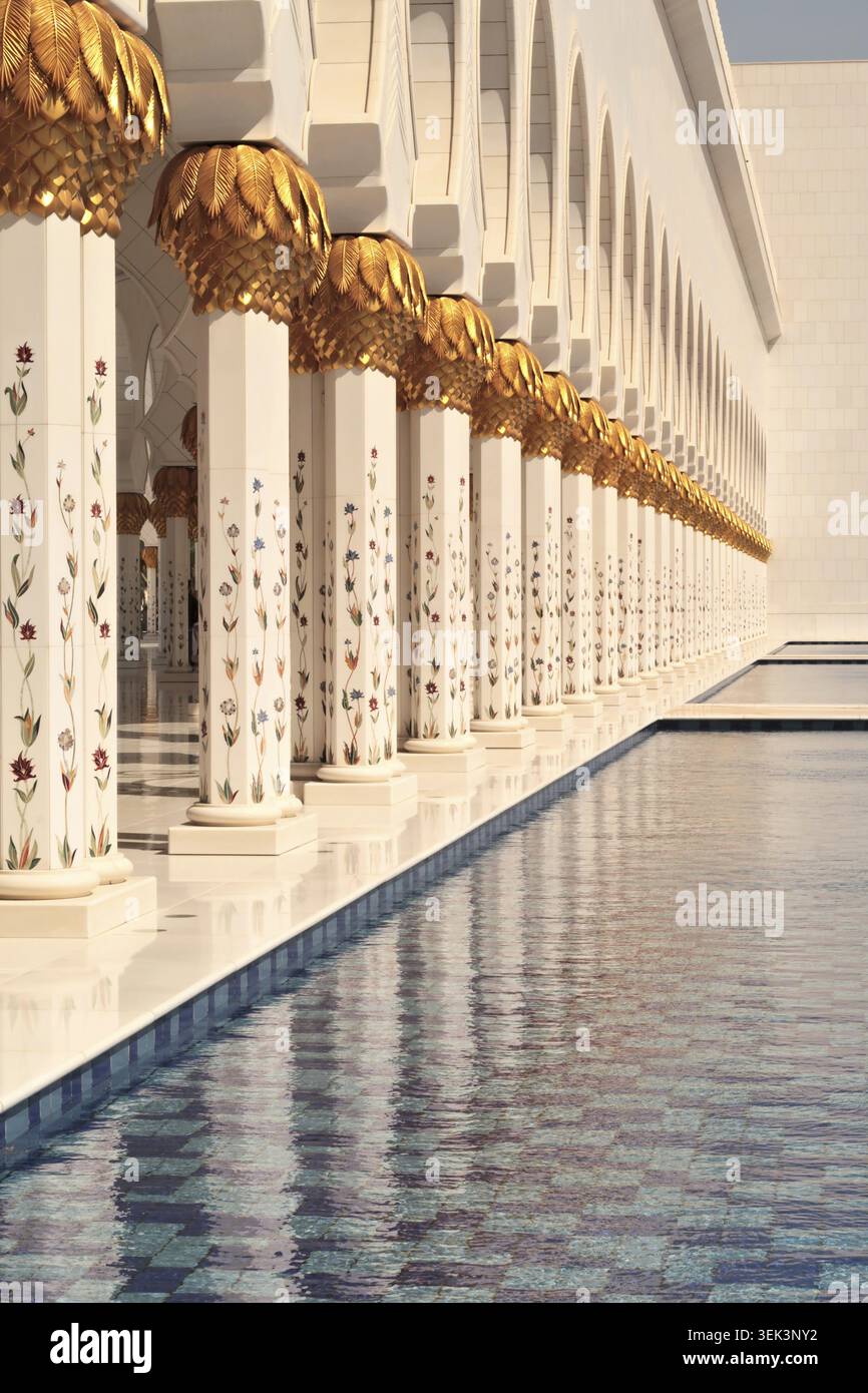 The pool and the pillars, columns of an arcade, colonnade, cloister at ...