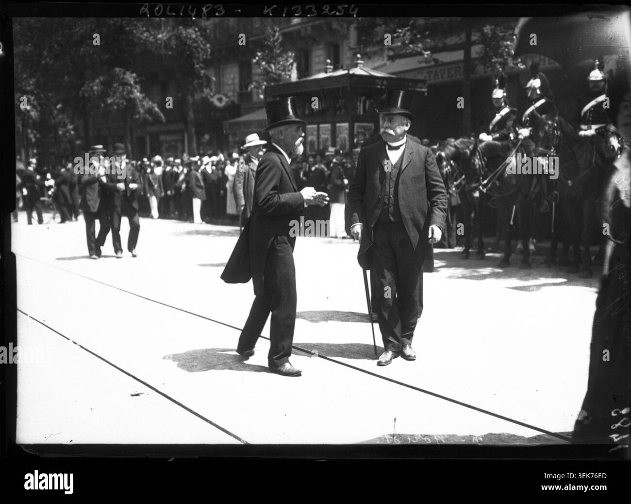Press photograph by Agence Rol records the transfer of the ashes of Émile Zola to the Panthéon in Paris in 1908, with M. Noriot and Louis Lépine present, documenting a ceremonial event with military rites in France. Stock Photo