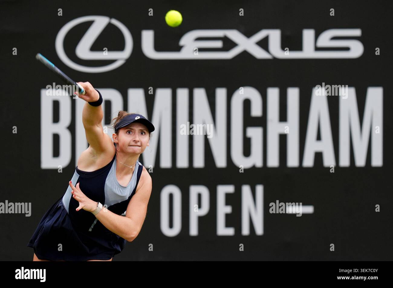 Mary Stoiana of United States in action against Lulu Sun of New Zealand on day three of the Lexus Birmingham Open Championships at Edgbaston Priory Club, Birmingham. Picture date: Monday June 1, 2026. Stock Photo