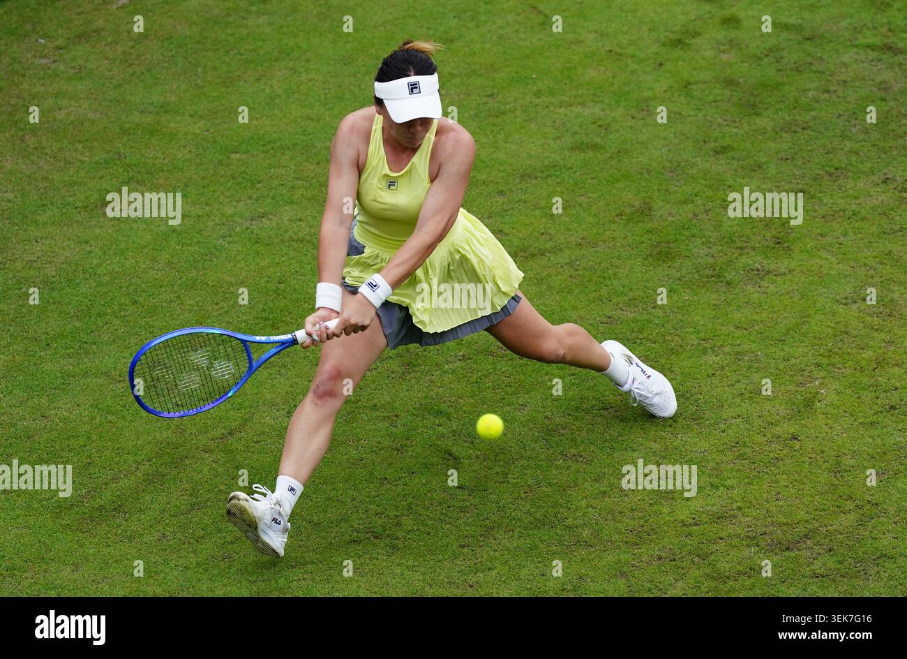 Lulu Sun of New Zealand in action against Mary Stoiana of United States on day three of the Lexus Birmingham Open Championships at Edgbaston Priory Club, Birmingham. Picture date: Monday June 1, 2026. Stock Photo