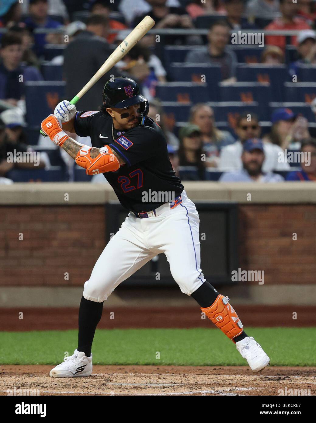 New York Mets' Mark Vientos bats during the third inning of a baseball ...